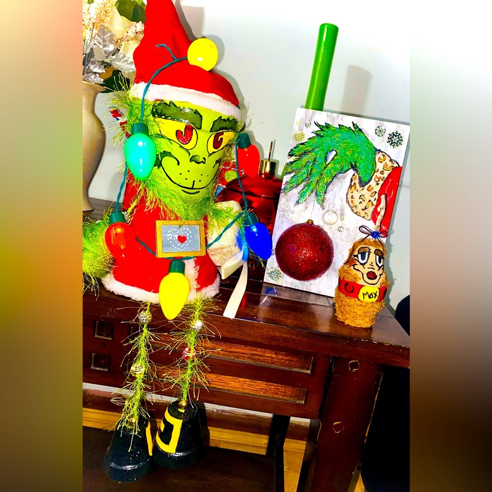 Grinch Hanmade Christmas Decor